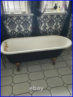 1920s Cast Iron Roll Top Bathrom Suite