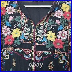 Johnny Was Cabo Size Small (Runs Big M/Large) Embroidered Blouse Top