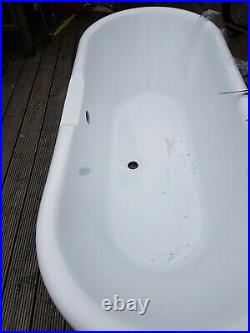 New roll top bath, slight damage on side, no feet. Collection only RG42 2QX