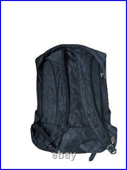 Outlier ultrahigh Rolltop Backpack V1 Dyneema Fidlock